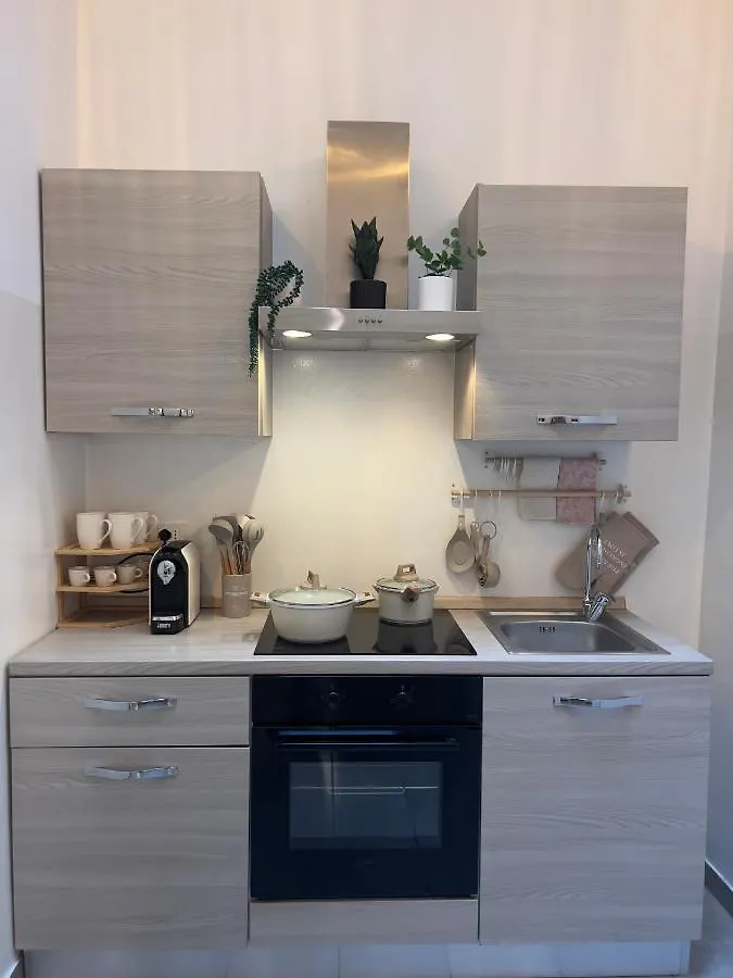 Regina Milano In Porta Romana 3 - Sky Tv, Wifi & Breakfast Box Lägenhet 0*,