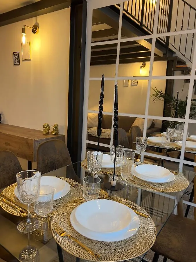 Regina Milano In Porta Romana 3 - Sky Tv, Wifi & Breakfast Box Lägenhet Italien