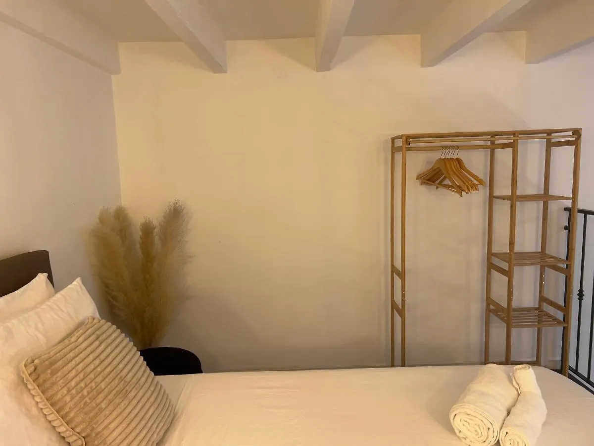 Regina Milano In Porta Romana 3 - Sky Tv, Wifi & Breakfast Box Lägenhet Italien