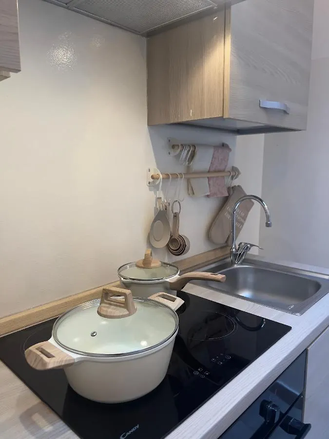 Regina Milano In Porta Romana 3 - Sky Tv, Wifi & Breakfast Box Lägenhet 0*,
