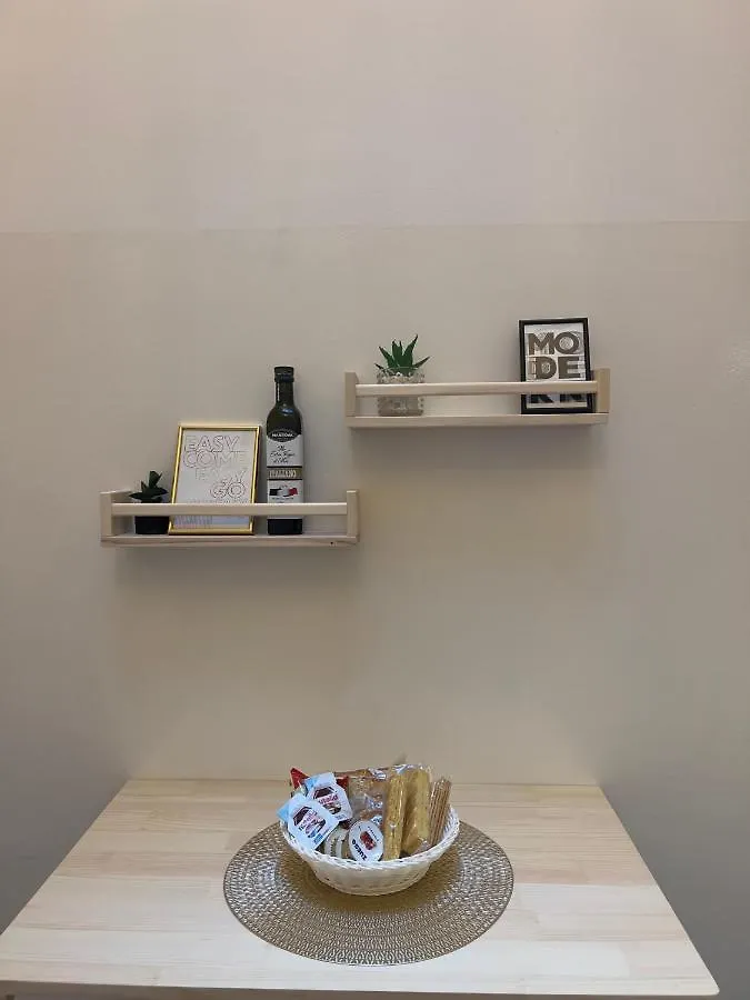 Regina Milano In Porta Romana 3 - Sky Tv, Wifi & Breakfast Box Lägenhet Italien