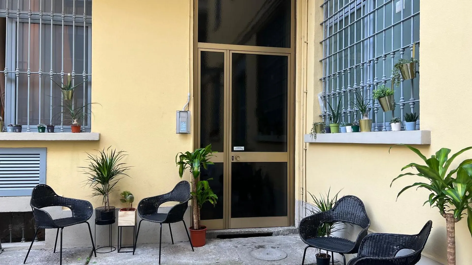 Regina Milano In Porta Romana 3 - Sky Tv, Wifi & Breakfast Box Lägenhet 0*,  Italien