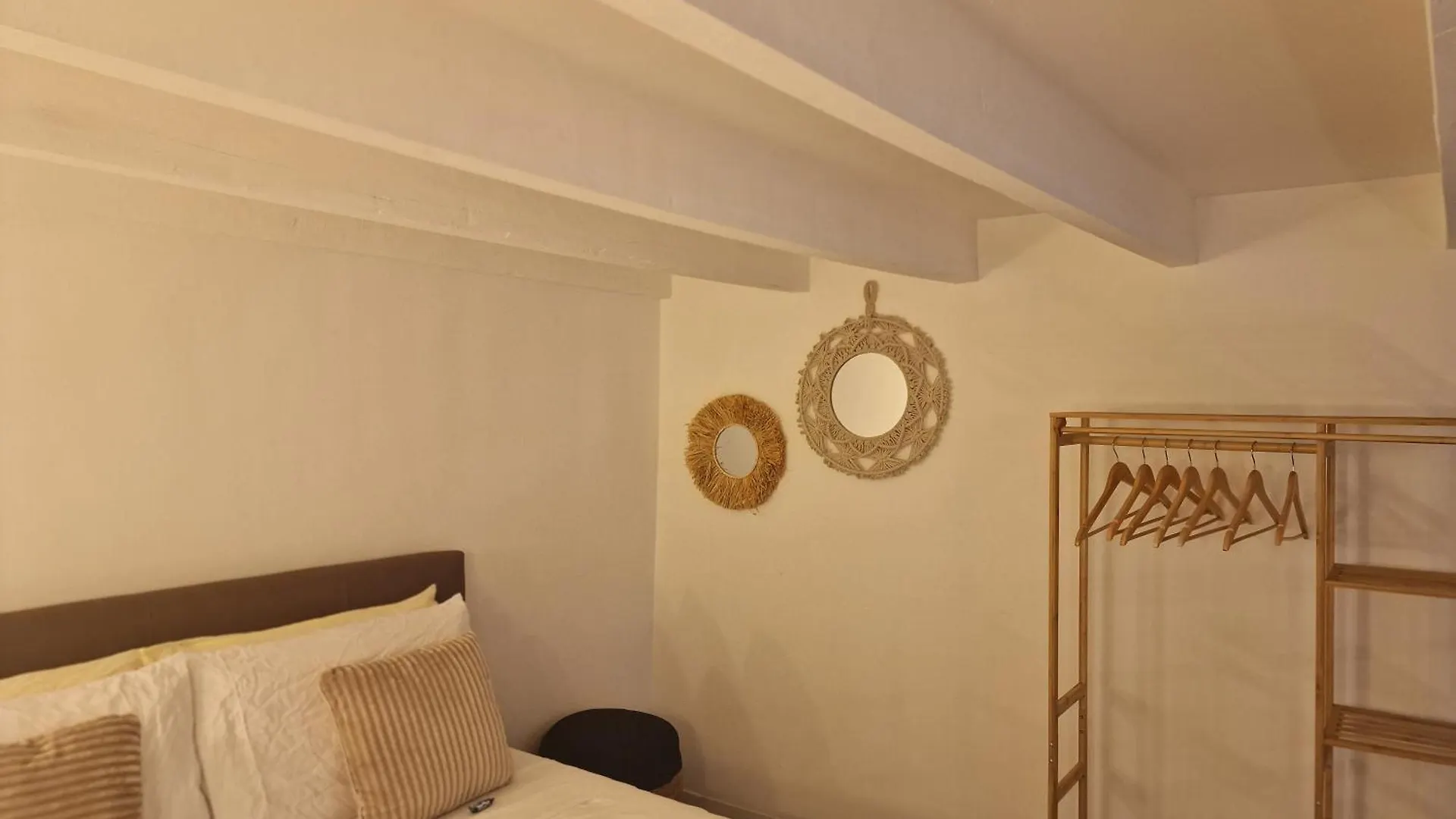 Regina Milano In Porta Romana 3 - Sky Tv, Wifi & Breakfast Box Lägenhet
