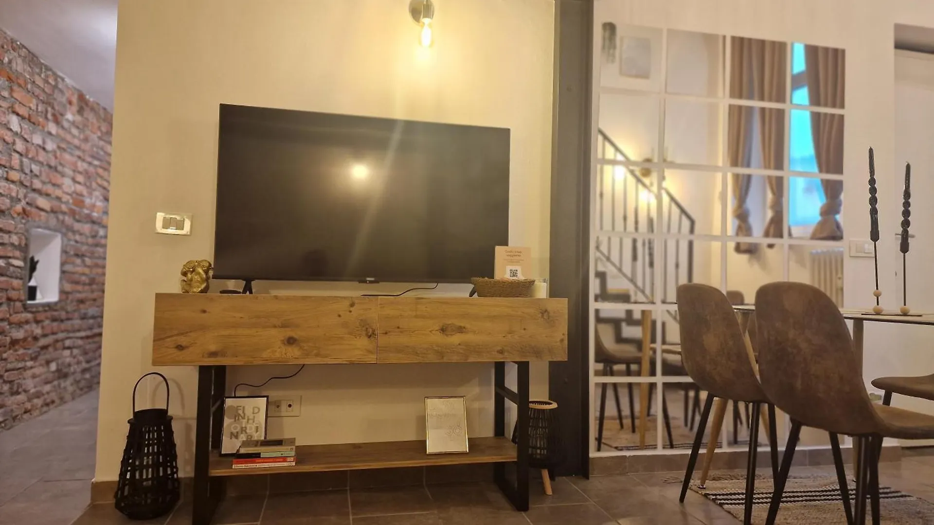 Regina Milano In Porta Romana 3 - Sky Tv, Wifi & Breakfast Box Lägenhet