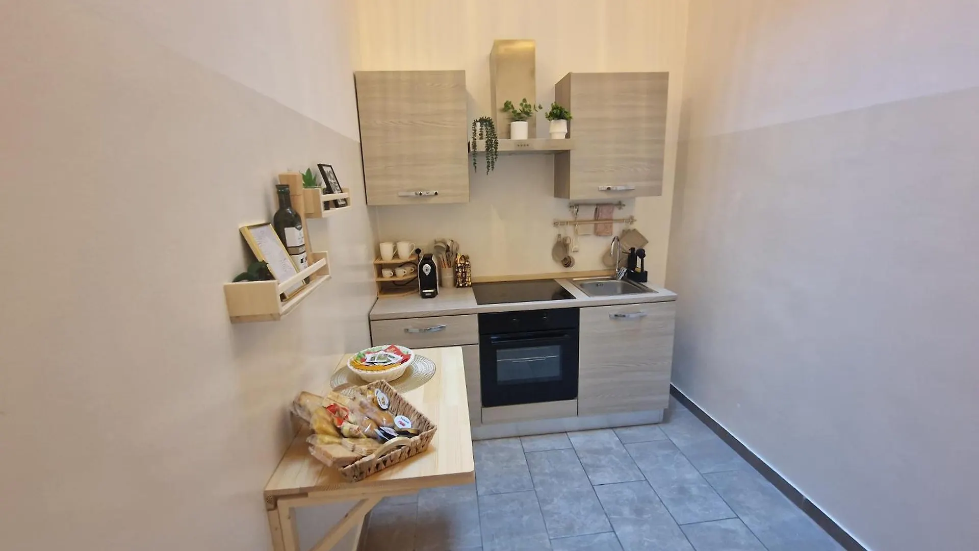 Regina Milano In Porta Romana 3 - Sky Tv, Wifi & Breakfast Box Lägenhet 0*,  Italien
