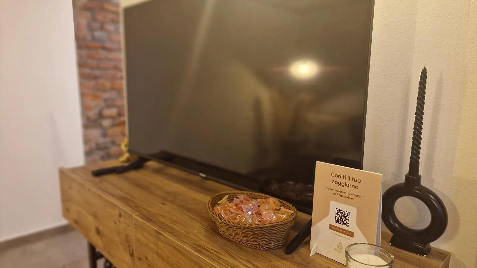 Regina Milano In Porta Romana 3 - Sky Tv, Wifi & Breakfast Box Διαμέρισμα 0*, Μιλάνο