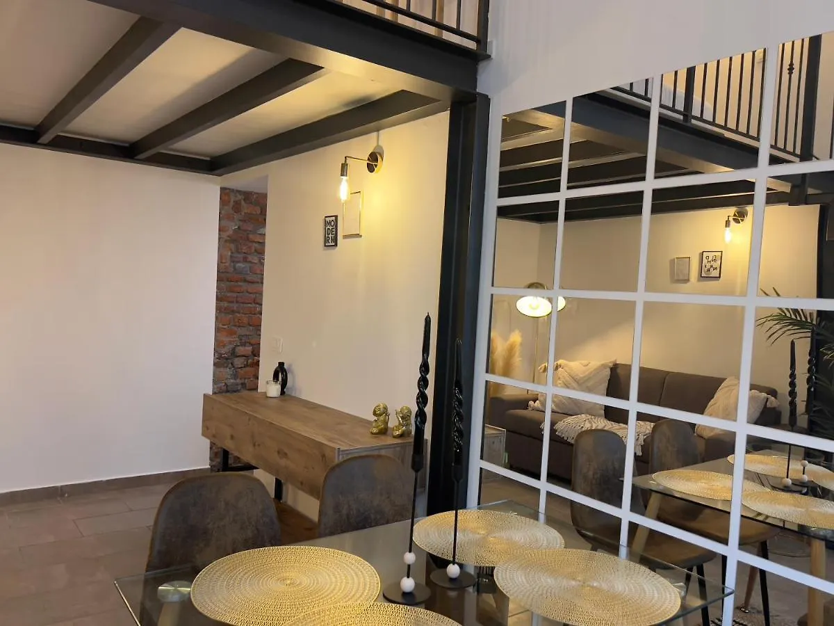 Regina Milano In Porta Romana 3 - Sky Tv, Wifi & Breakfast Box Apartment